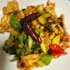 Best Chicken with Garlic Sauce in Stratford, CT